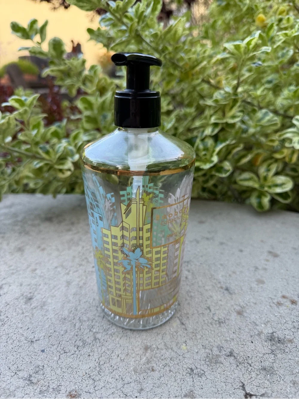 Decorative Miami Liquid Hand Soap with Black Pump : empty / refillable